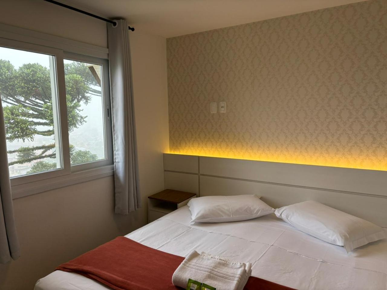 Hotel Golden Hills Канела Экстерьер фото